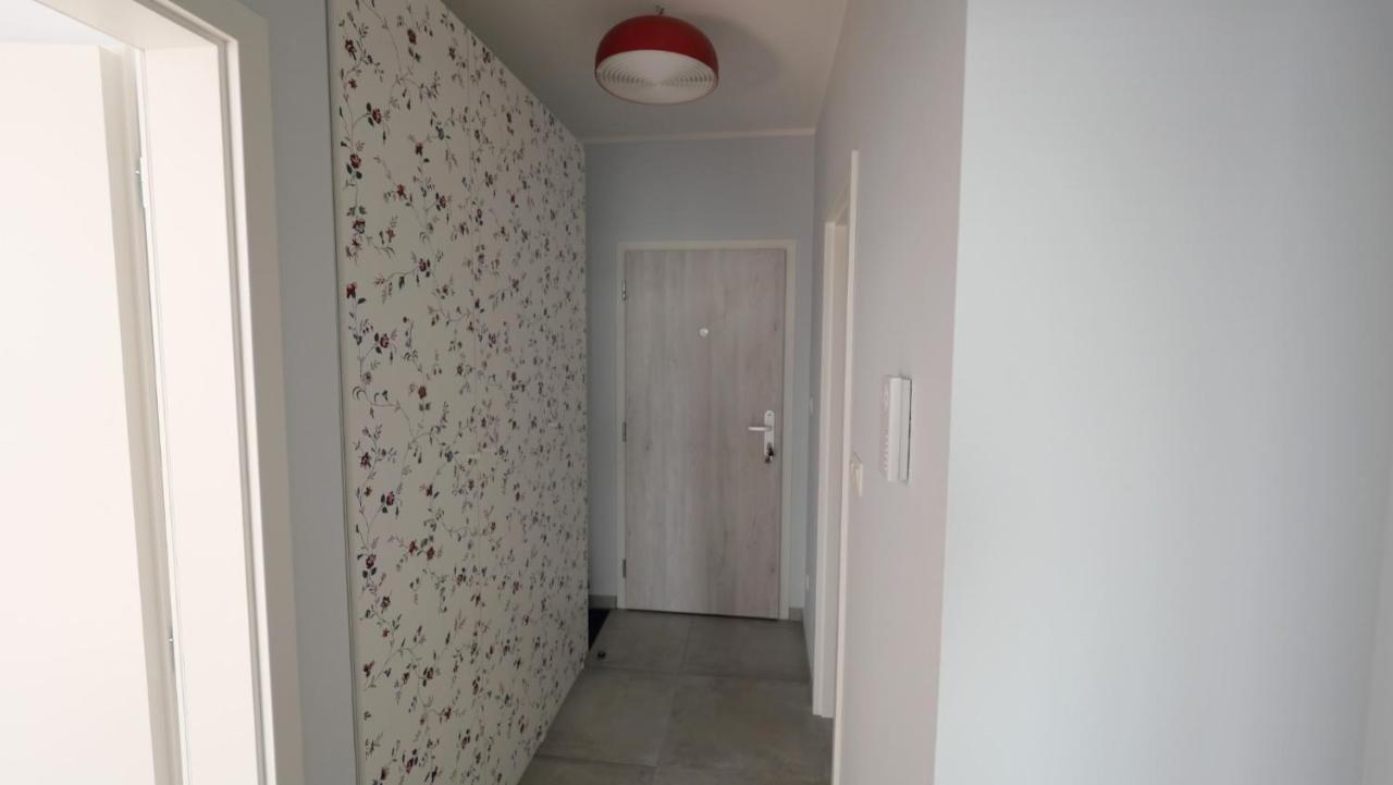 Air-Conditioned, 2 Room Apartment With Terrace Bratislava Exterior photo