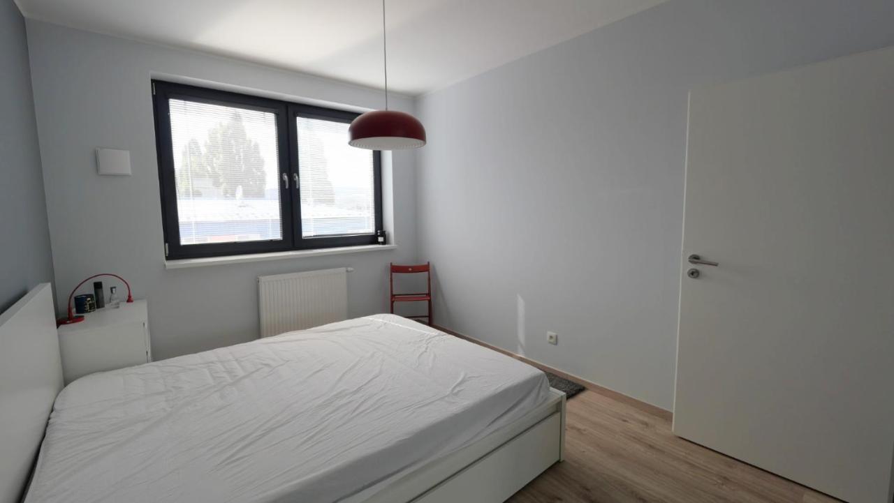 Air-Conditioned, 2 Room Apartment With Terrace Bratislava Exterior photo